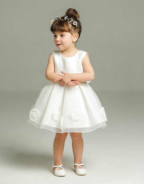 Load image into Gallery viewer, Elegant White Children&#39;s Dress for Little Princess - Perfect  for Weddings and Special occasions.
