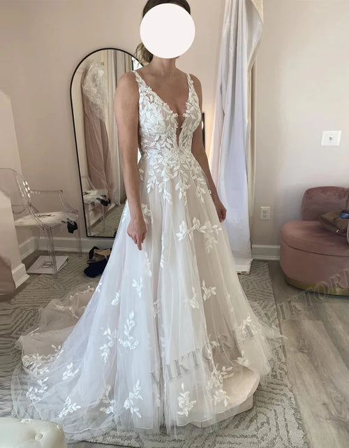 Load image into Gallery viewer, VIKTORIA Fashion Aline Wedding Dresses V-neck Custom-Made Court Train Appliques Sleeveless Robe De Mariée Engagement Plus
