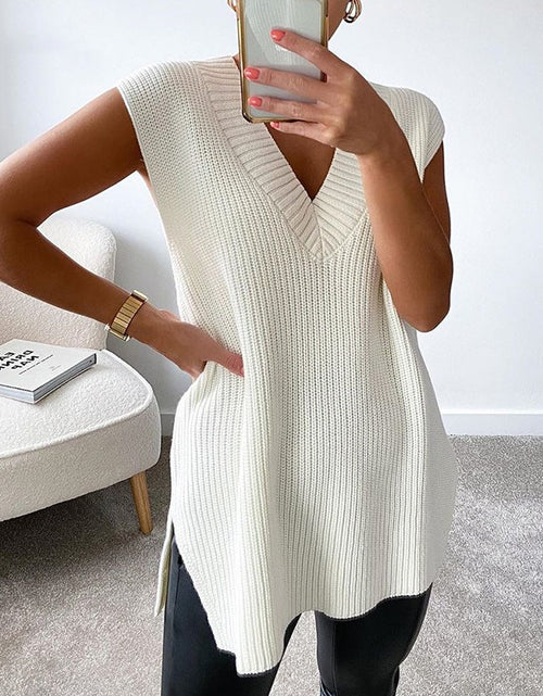 Load image into Gallery viewer, V-neck Knitted Sleeveless Vest
